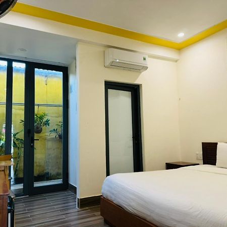 Coral Riverside Homestay & Hostel Хойан Экстерьер фото