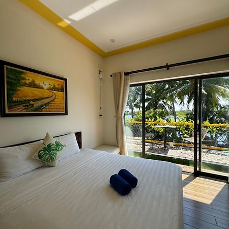 Coral Riverside Homestay & Hostel Хойан Экстерьер фото