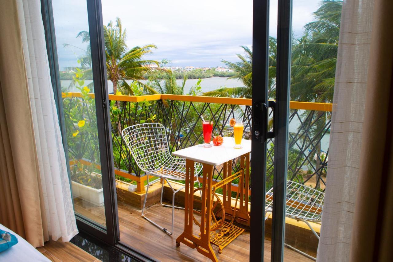 Coral Riverside Homestay & Hostel Хойан Экстерьер фото